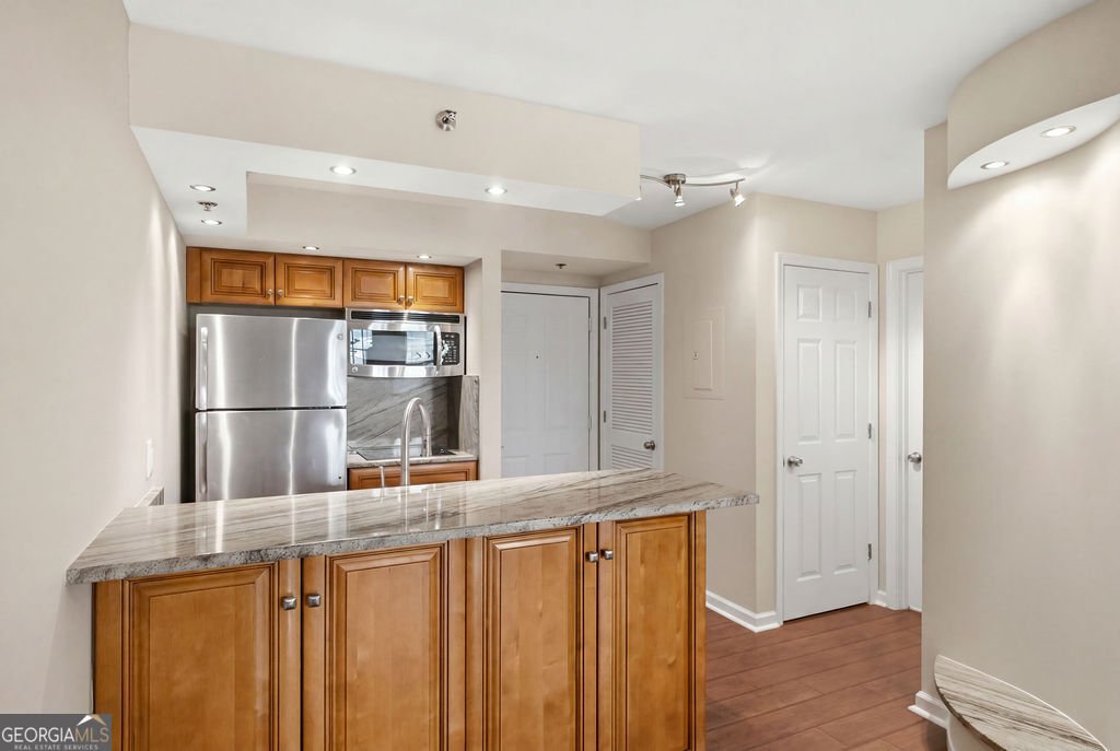 795 Hammond Drive Sandy Springs - Photo 15