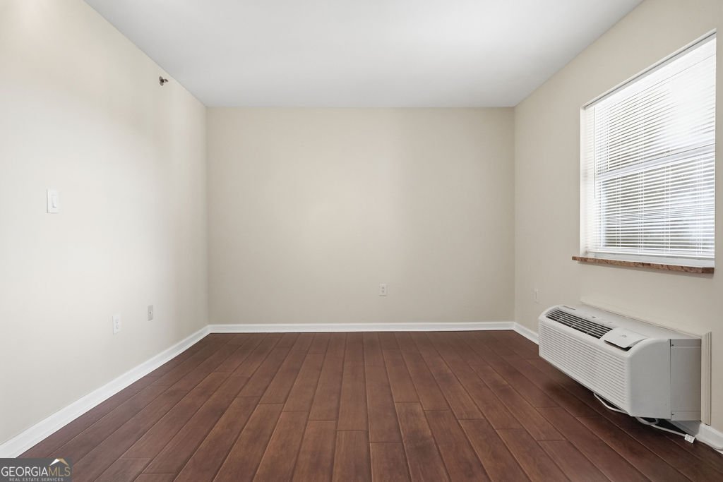 795 Hammond Drive Sandy Springs - Photo 8