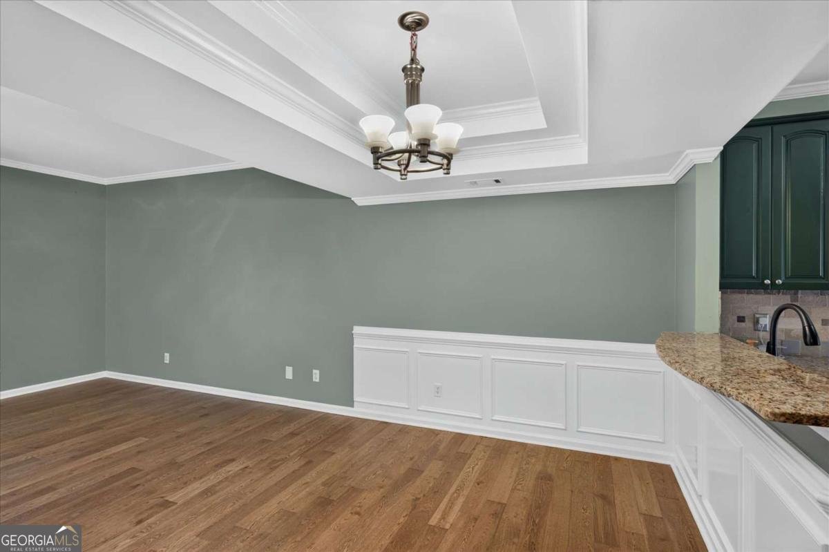 2075 Pine Tree Drive Buford - Photo 6