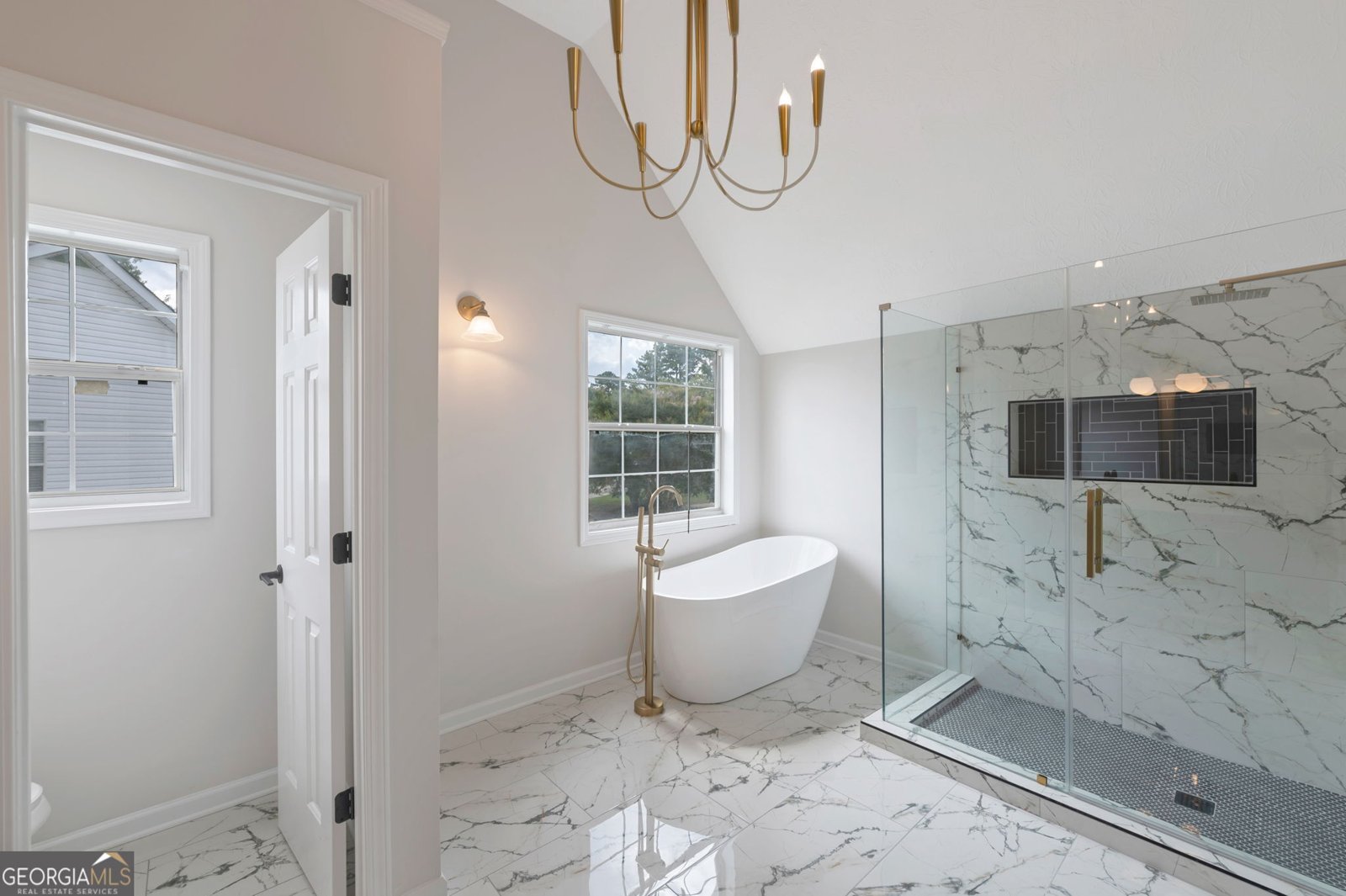 532 Surrey Lane Stockbridge - Photo 15