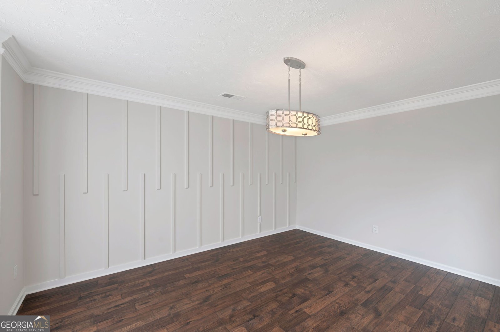 532 Surrey Lane Stockbridge - Photo 8