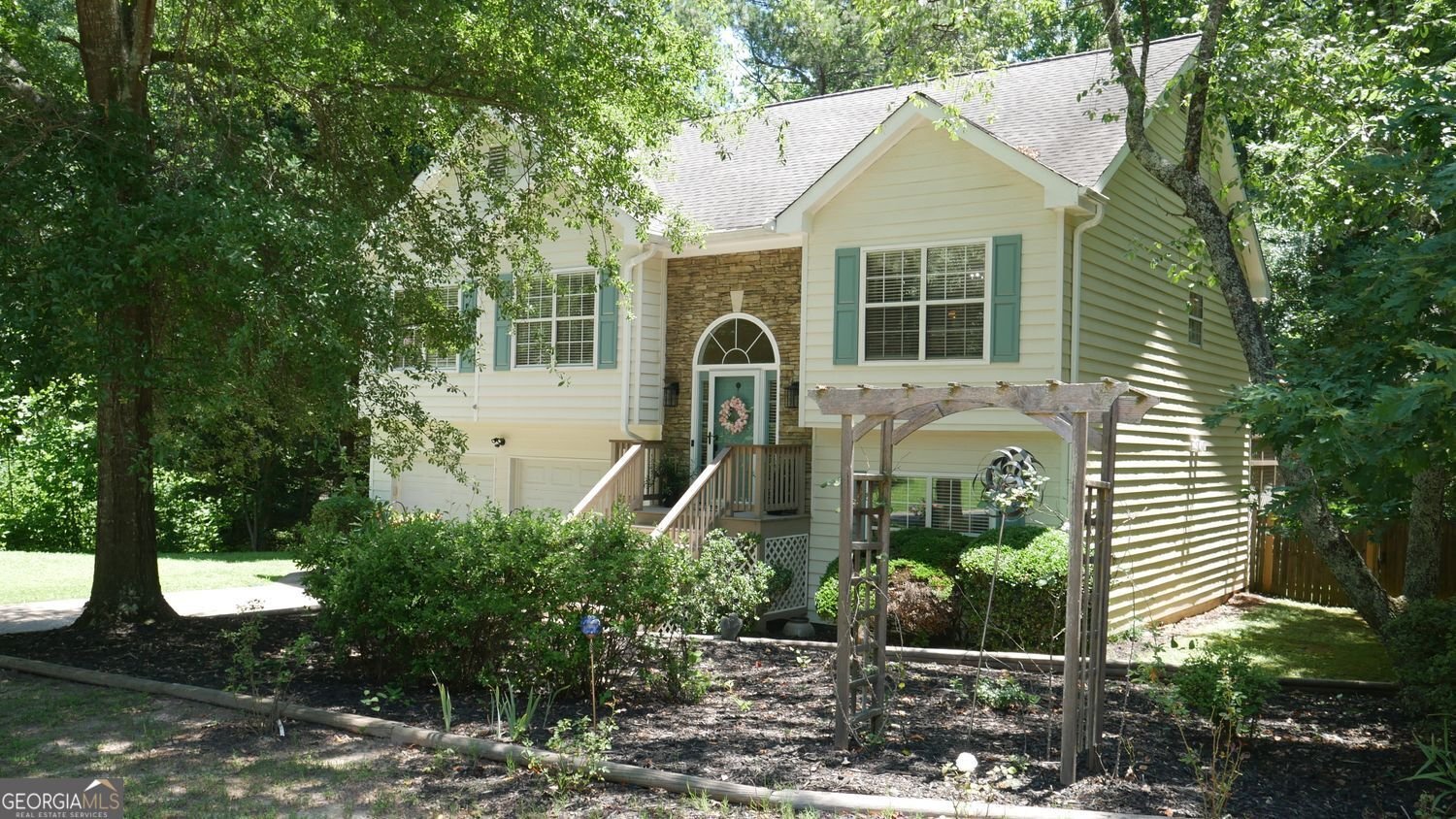 Photo 3