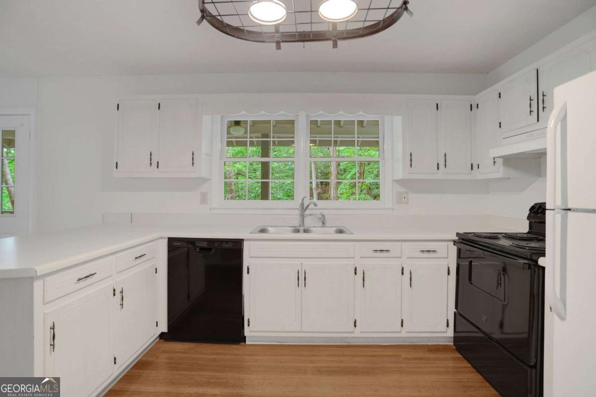 202 Crystal Hills Rd Clarkesville - Photo 9