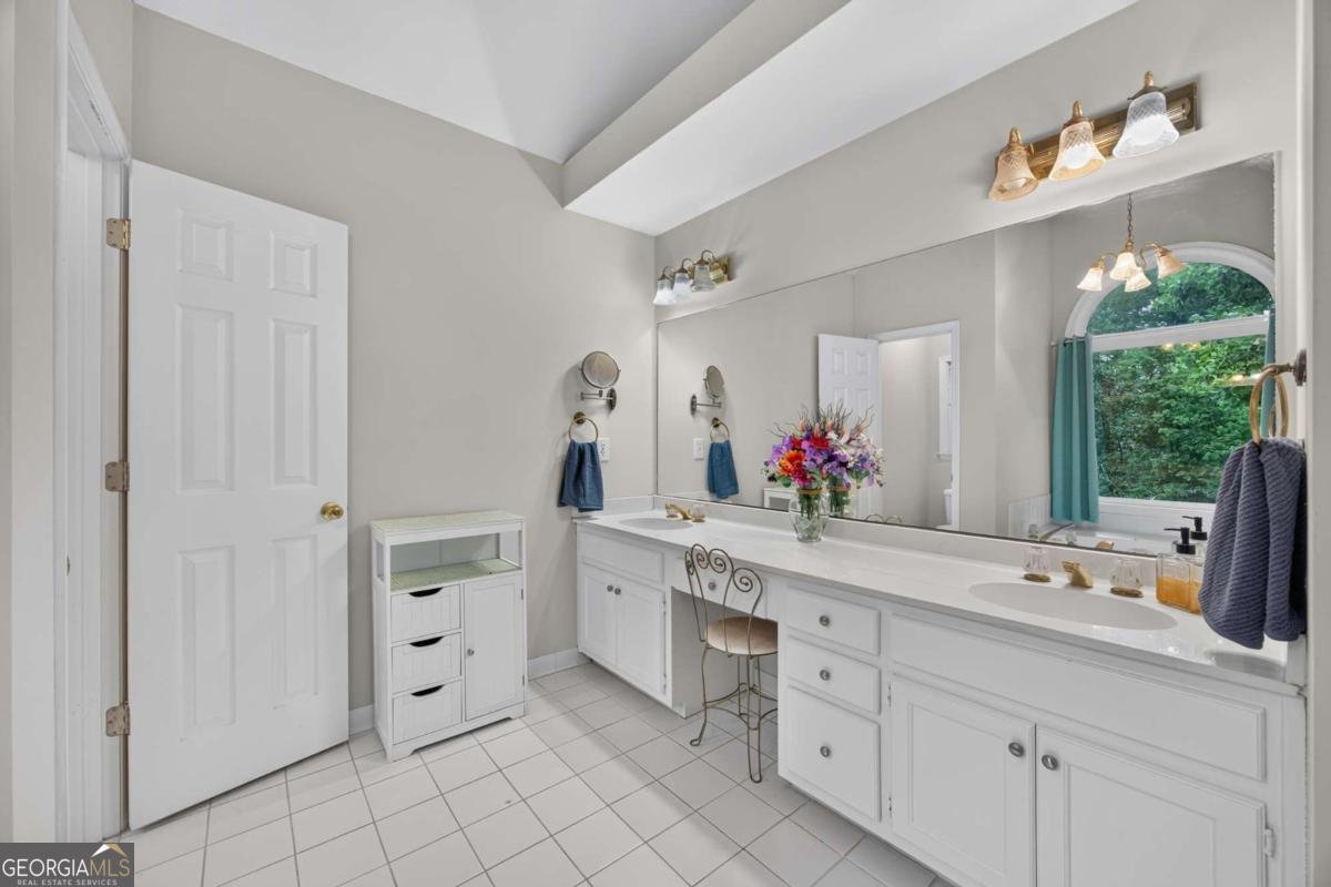 2405 Aveberry Court Conyers - Photo 21