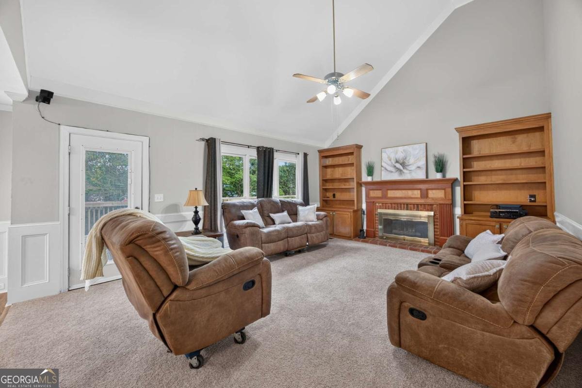 2405 Aveberry Court Conyers - Photo 8