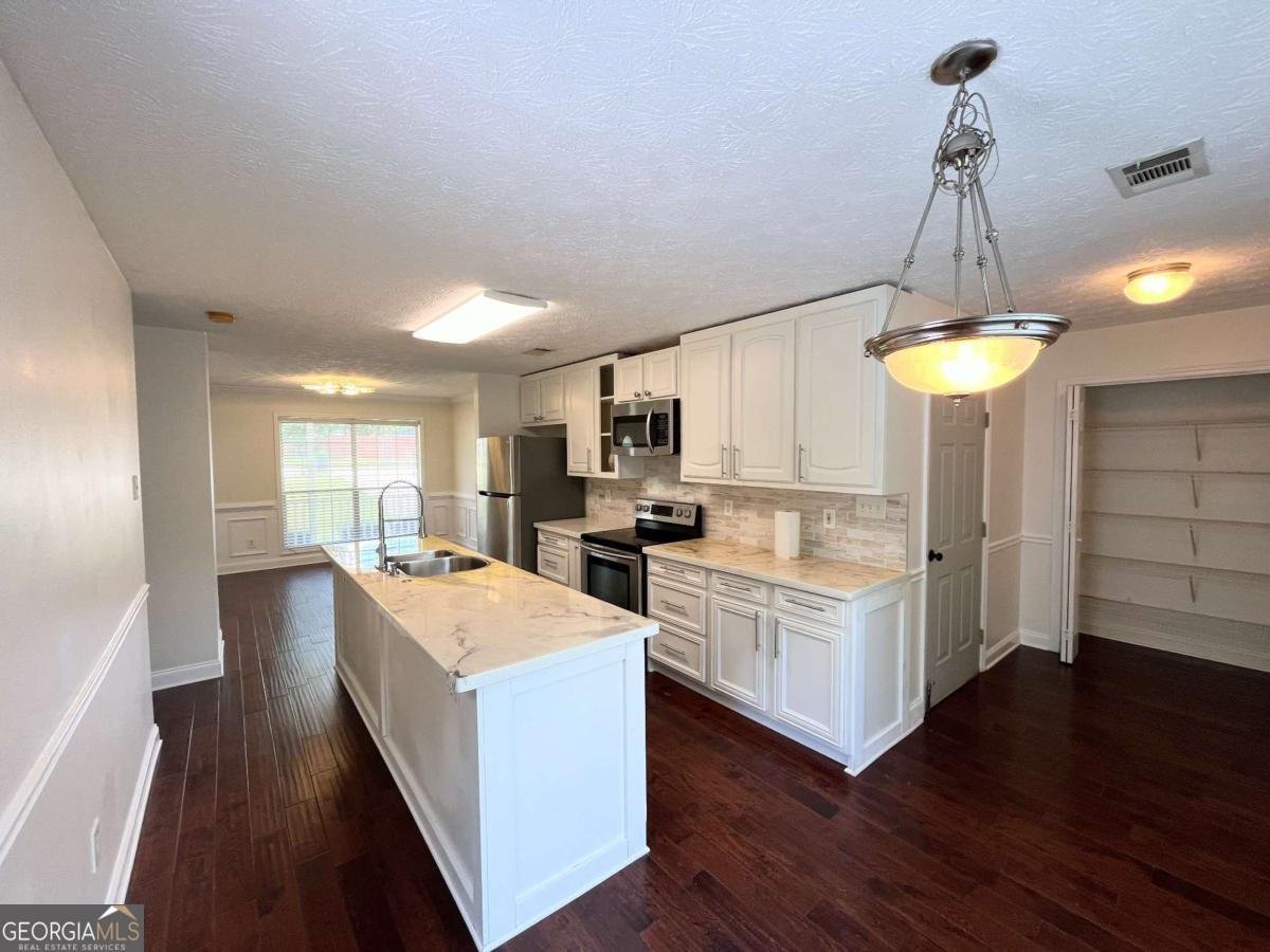 155 Summer Leigh Drive Stockbridge - Photo 8
