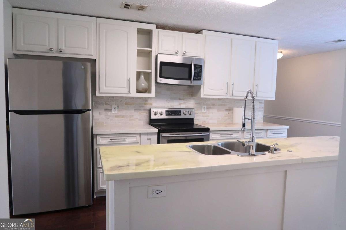 155 Summer Leigh Drive Stockbridge - Photo 9