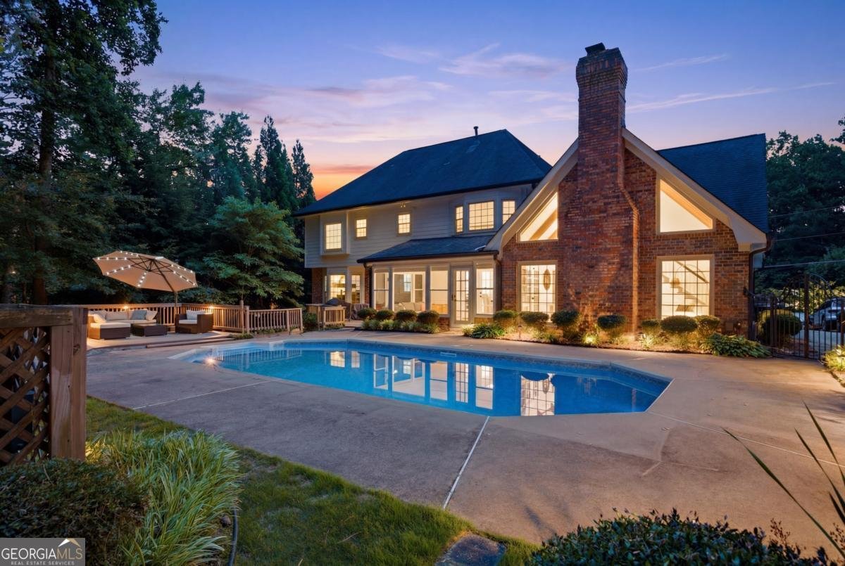 395 Spindle Court Sandy Springs - main photo