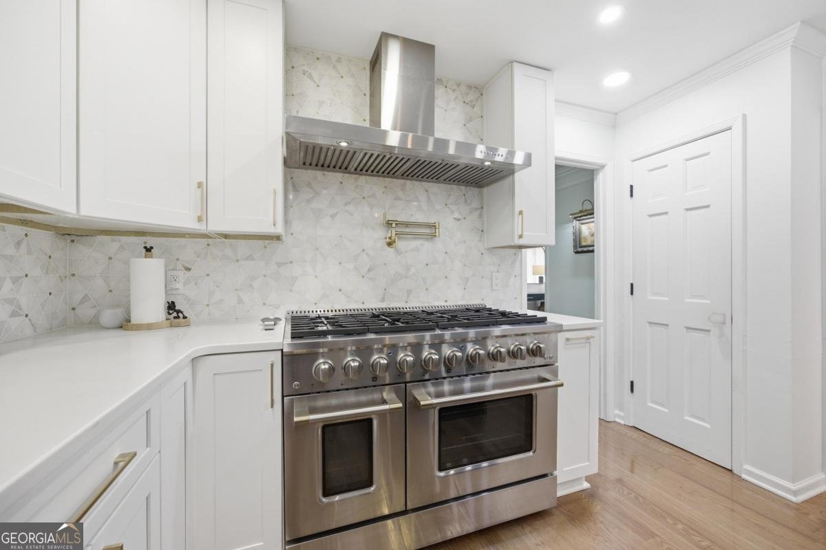 395 Spindle Court Sandy Springs - Photo 11