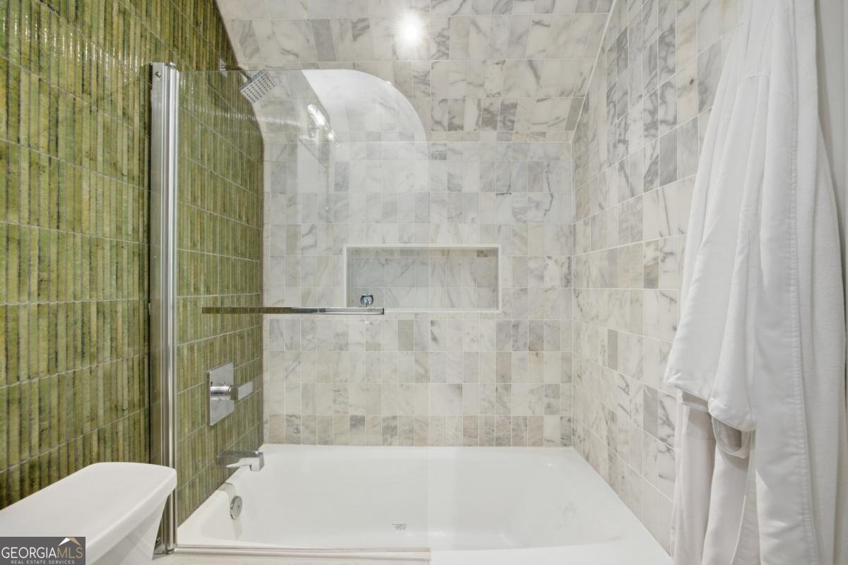395 Spindle Court Sandy Springs - Photo 39