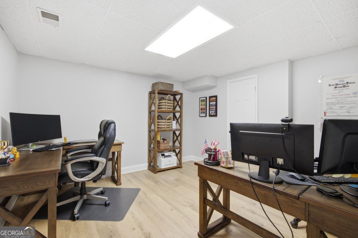 395 Spindle Court Sandy Springs - Photo 45