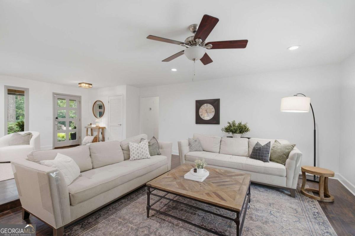 250 Rhine Drive Alpharetta - Photo 9