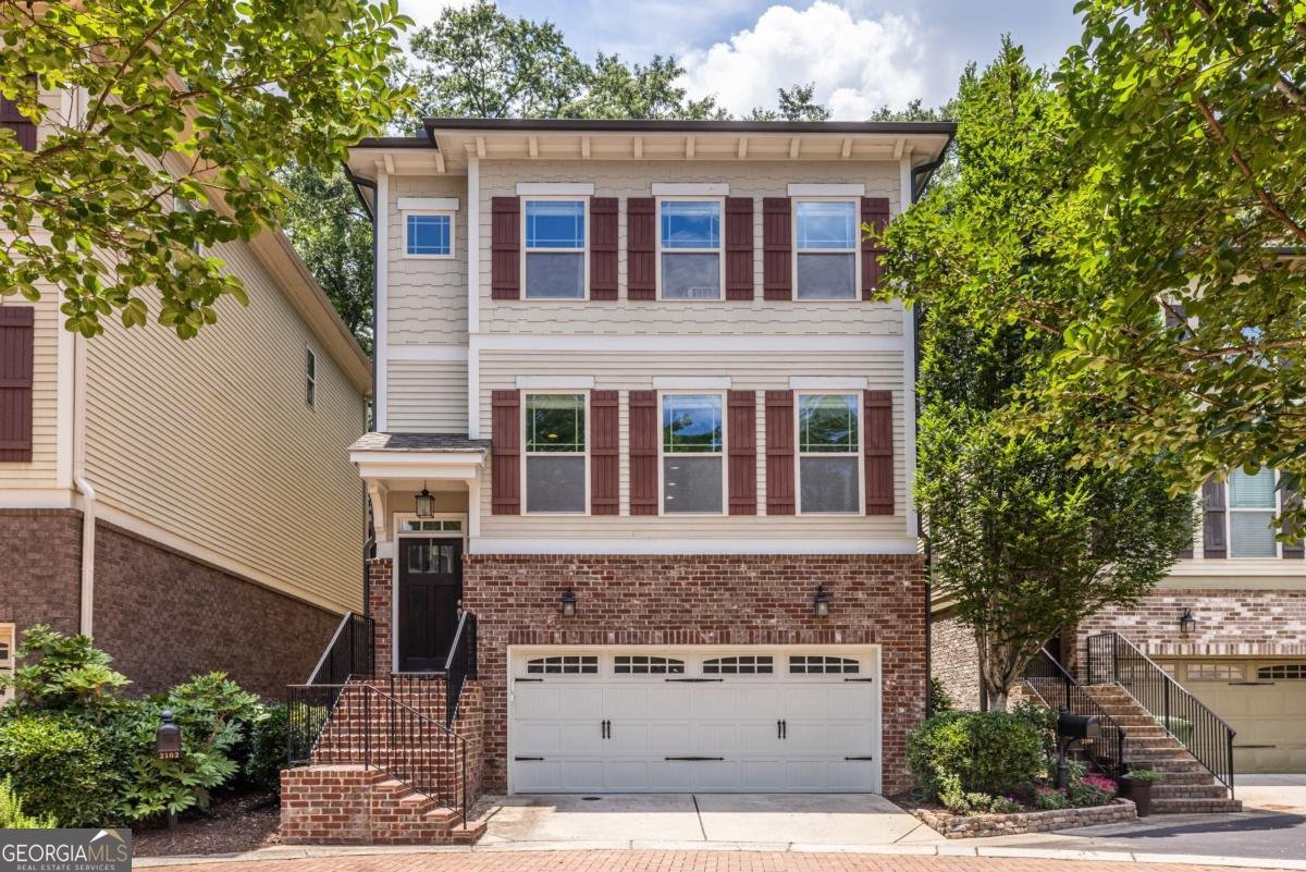 2102 Elvan Circle Atlanta - main photo