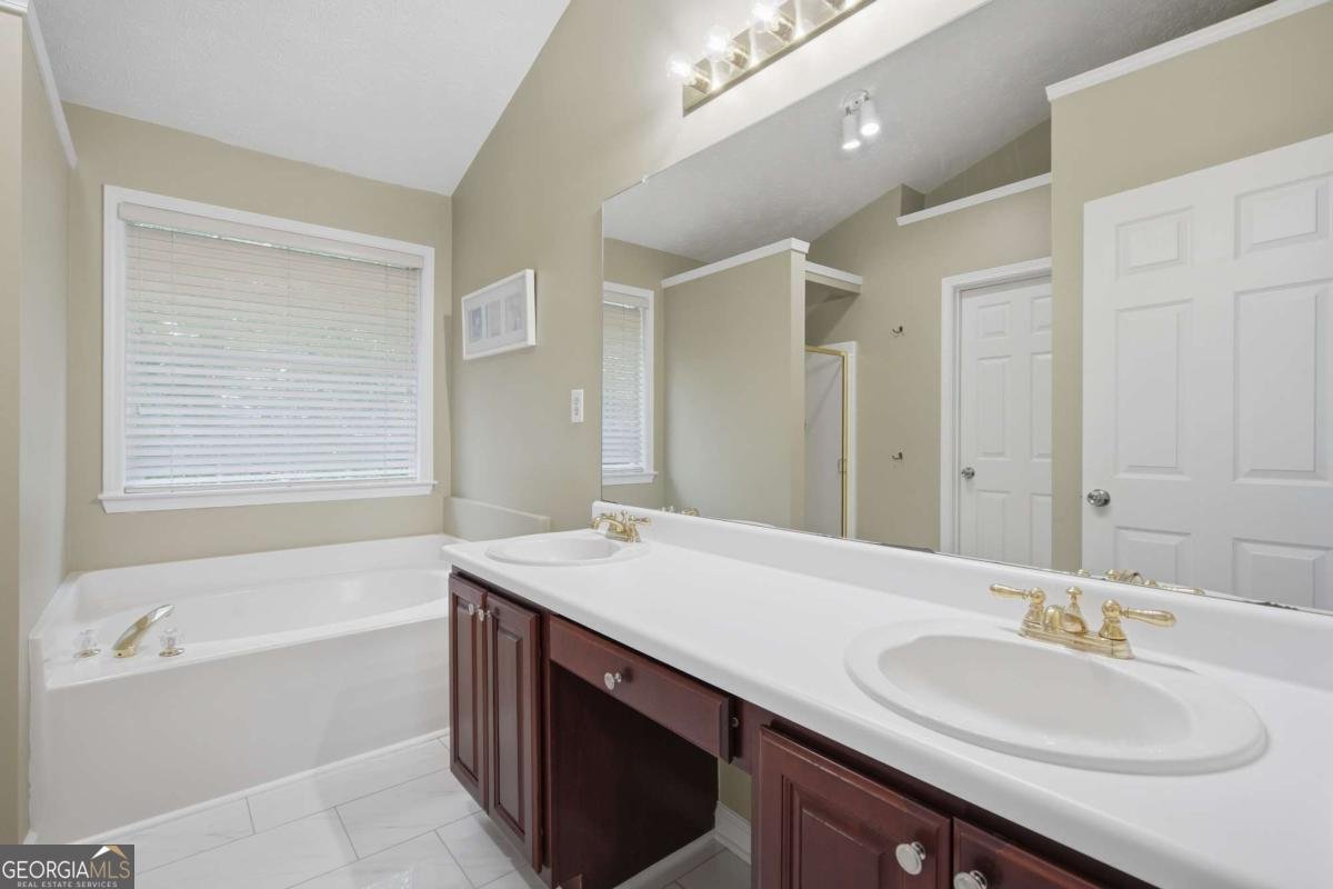 3385 Northcliff Drive Suwanee - Photo 13