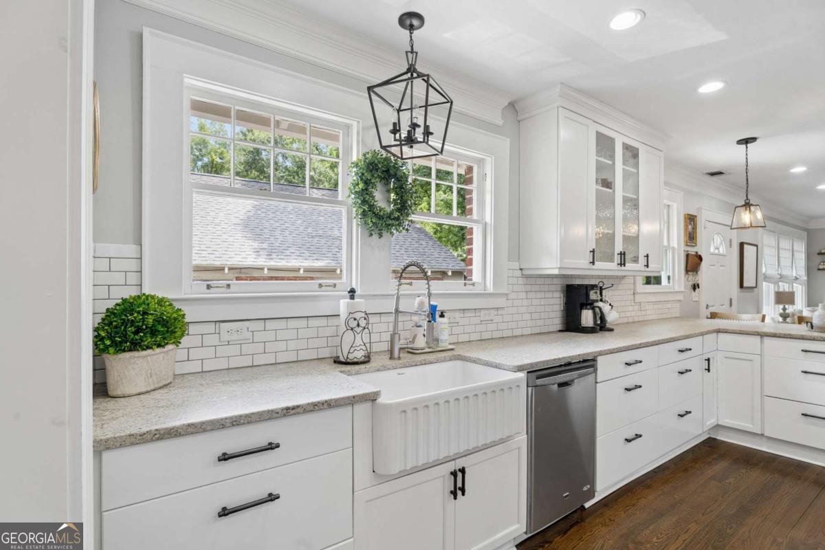 63 Lakeview Drive Atlanta - Photo 13