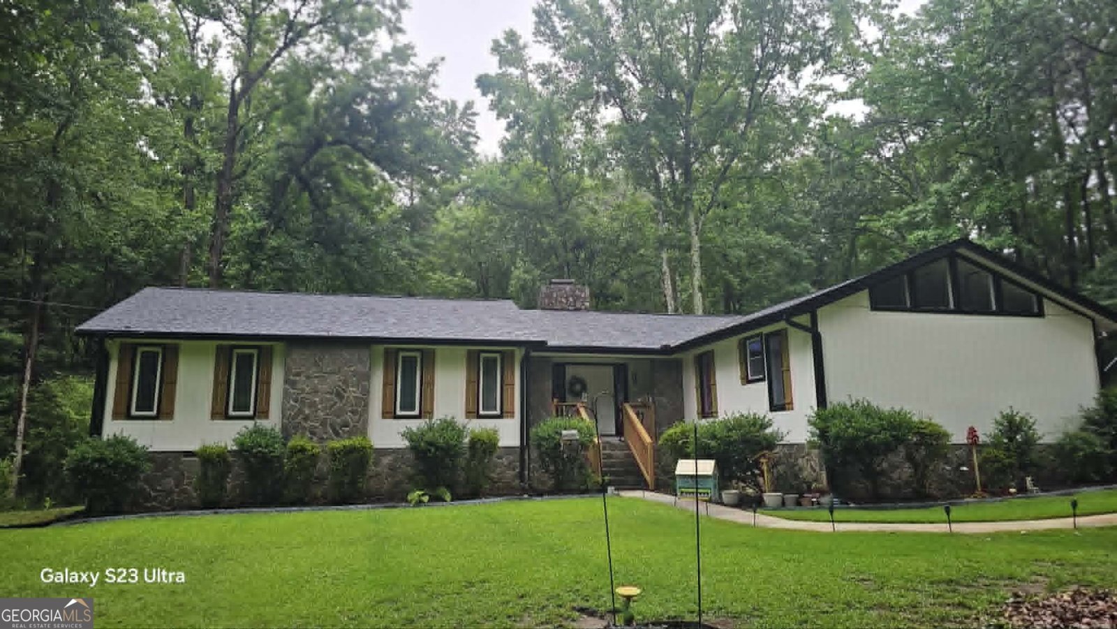 102 McKinley Circle Lagrange - main photo