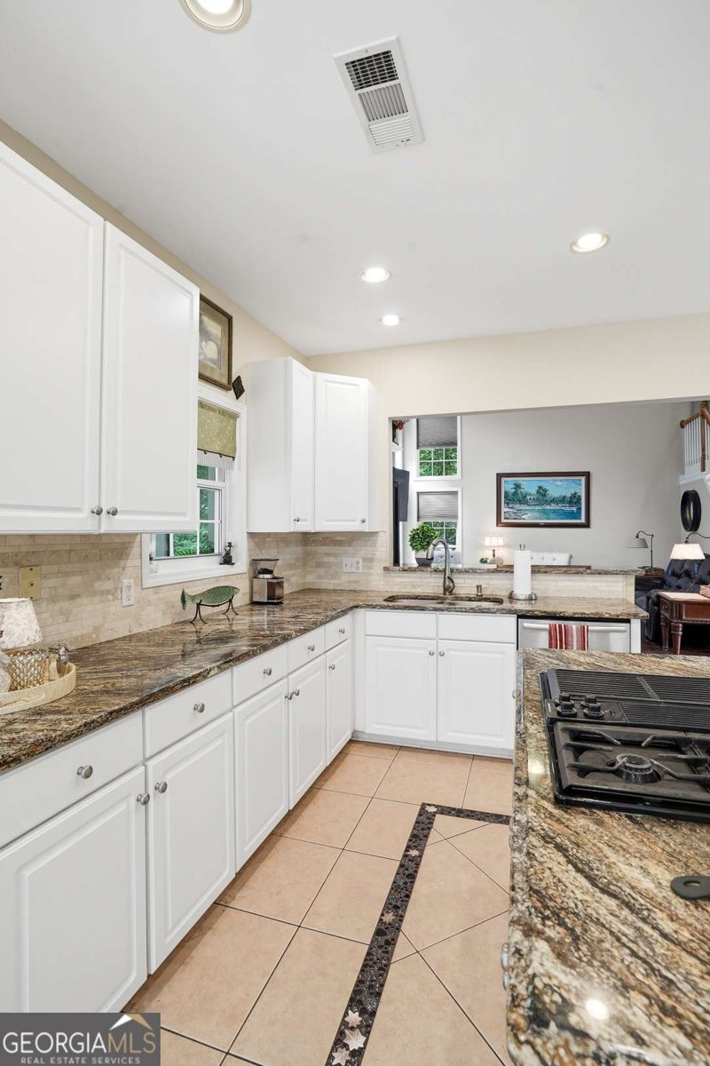 4040 Delamar Drive Cumming - Photo 11