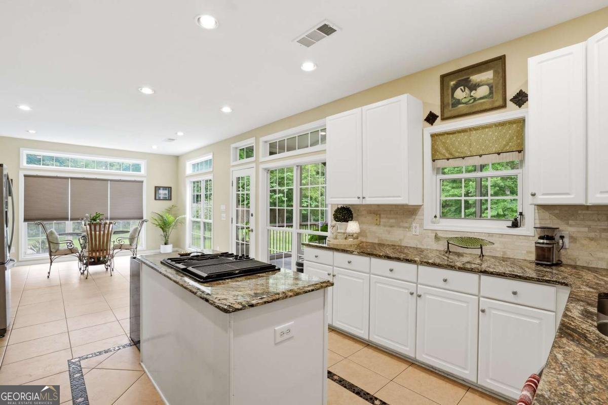 4040 Delamar Drive Cumming - Photo 12