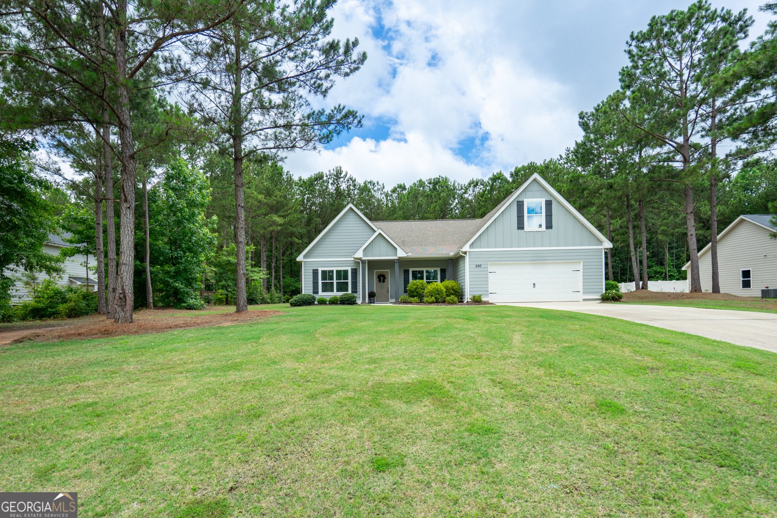 200 Fenwick Farms Drive Lagrange - main photo