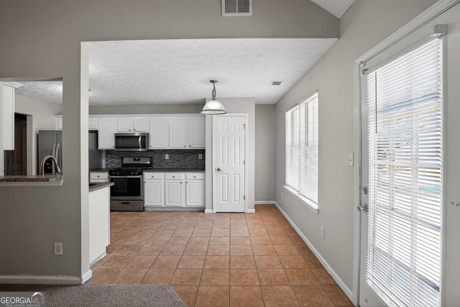 3368 Rockmill Drive Ellenwood - Photo 7