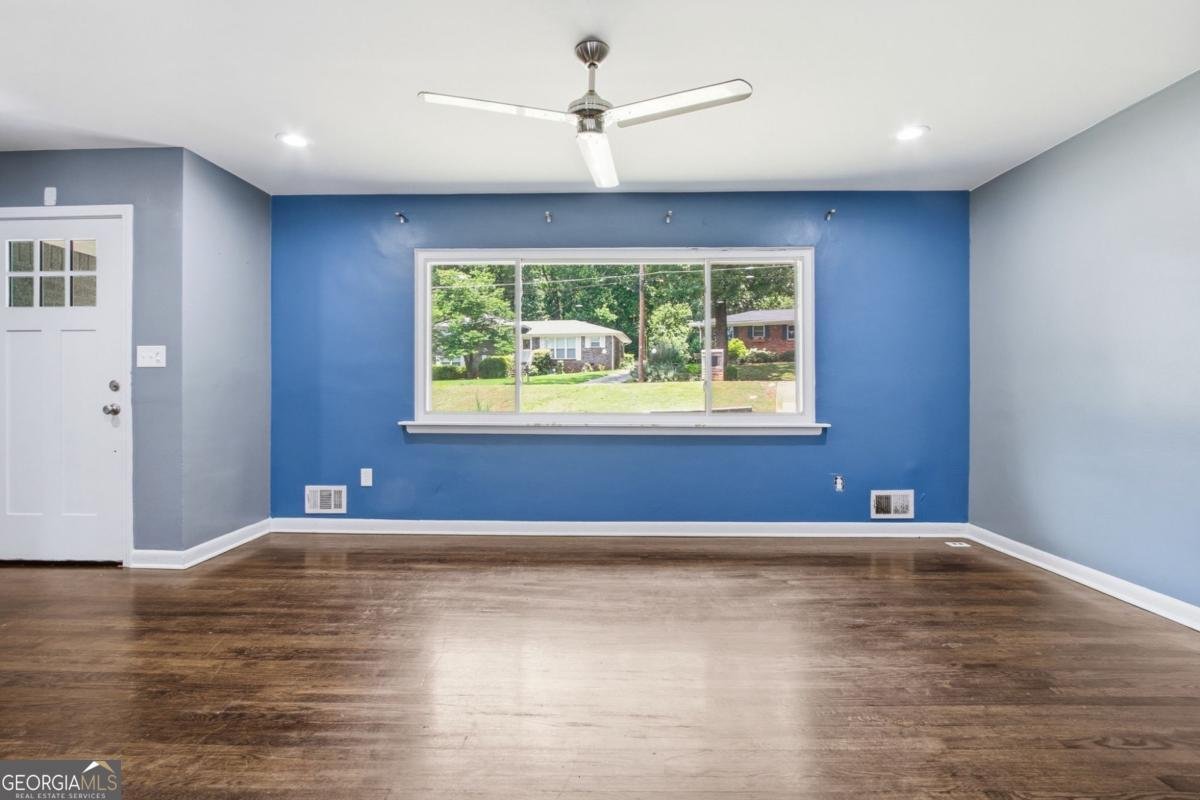 2241 Colleen Court Decatur - Photo 8