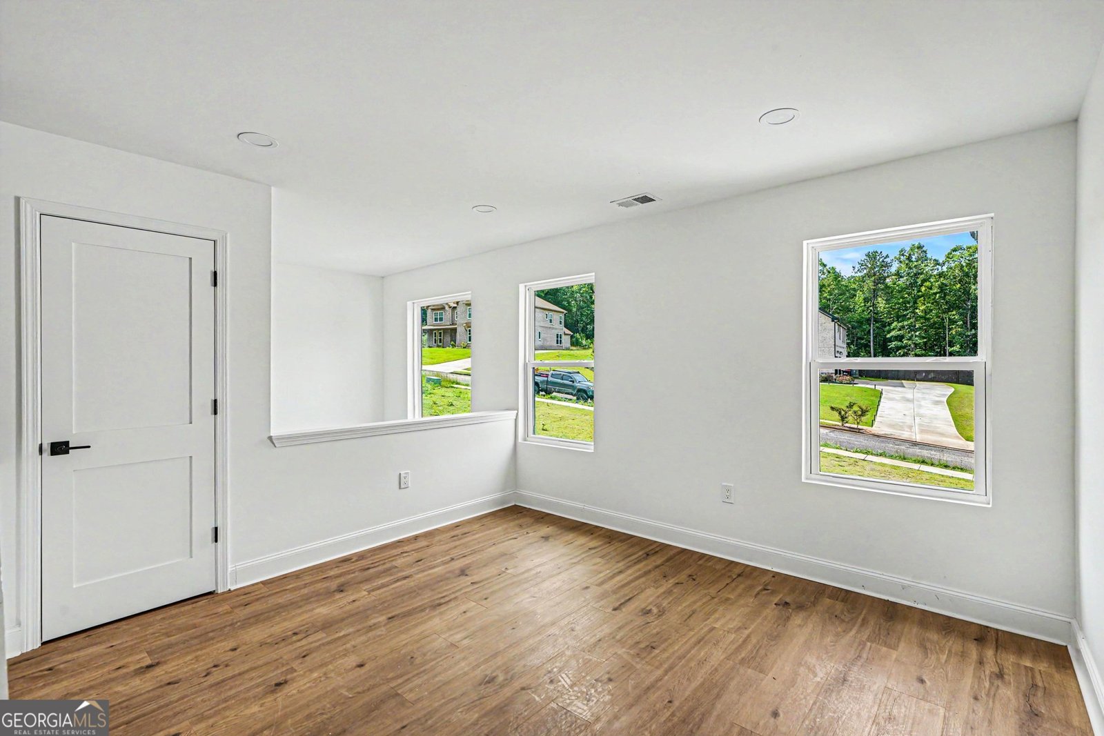 1013 Queens Bridge Way Griffin - Photo 6