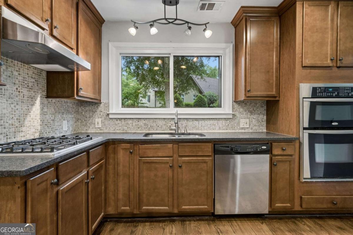 1197 Goodwin Road Atlanta - Photo 18
