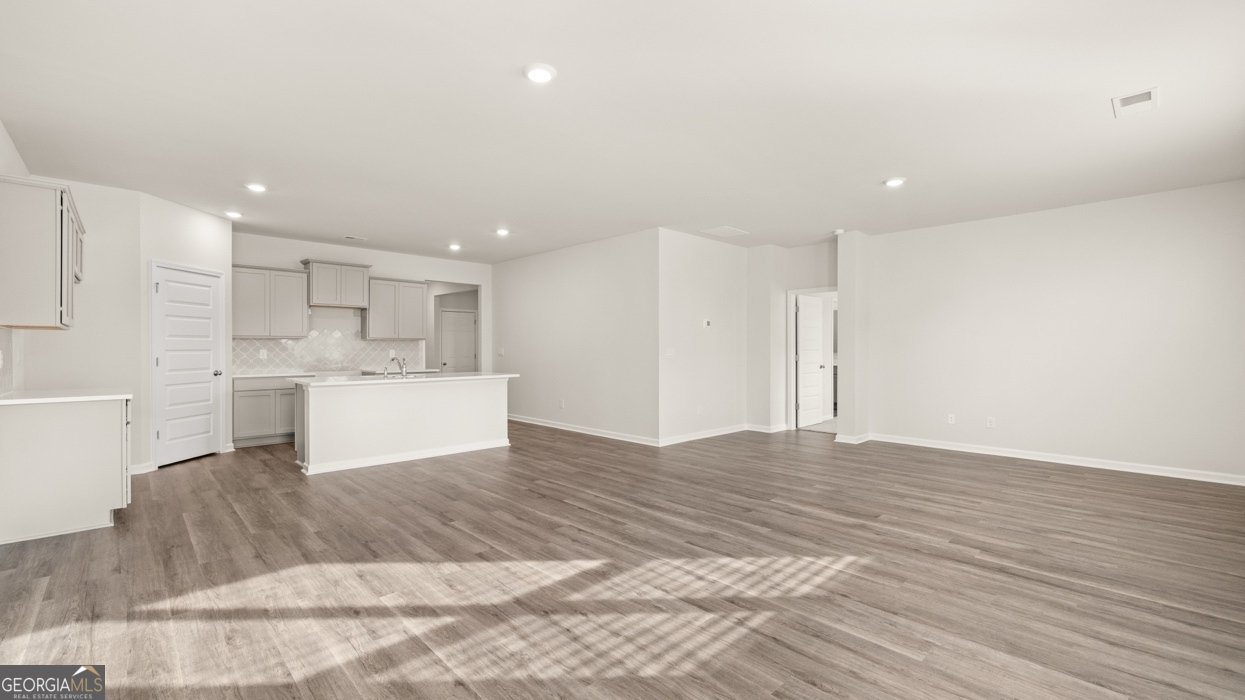 660 Whitman Lane Stockbridge - Photo 14