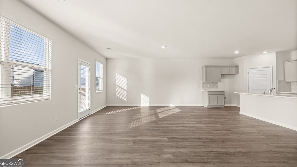 660 Whitman Lane Stockbridge - Photo 15
