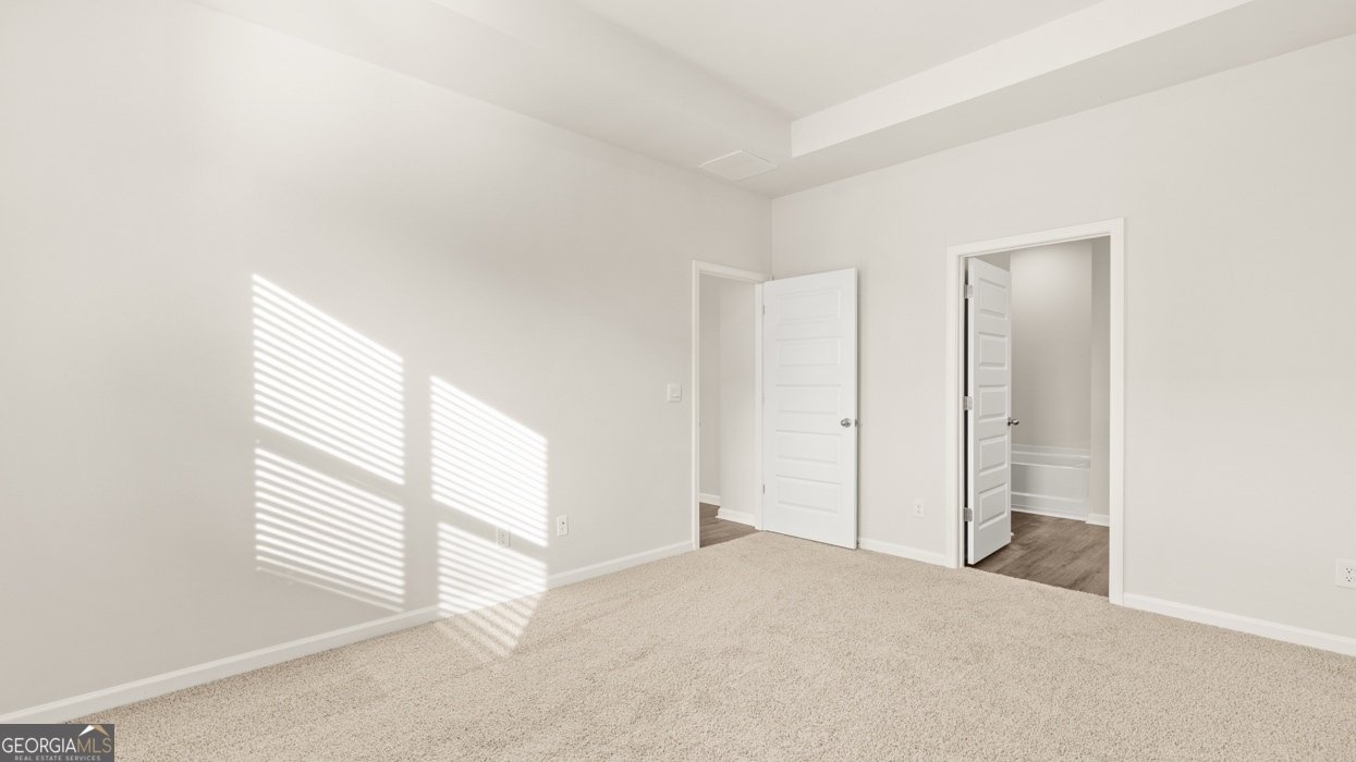 660 Whitman Lane Stockbridge - Photo 18