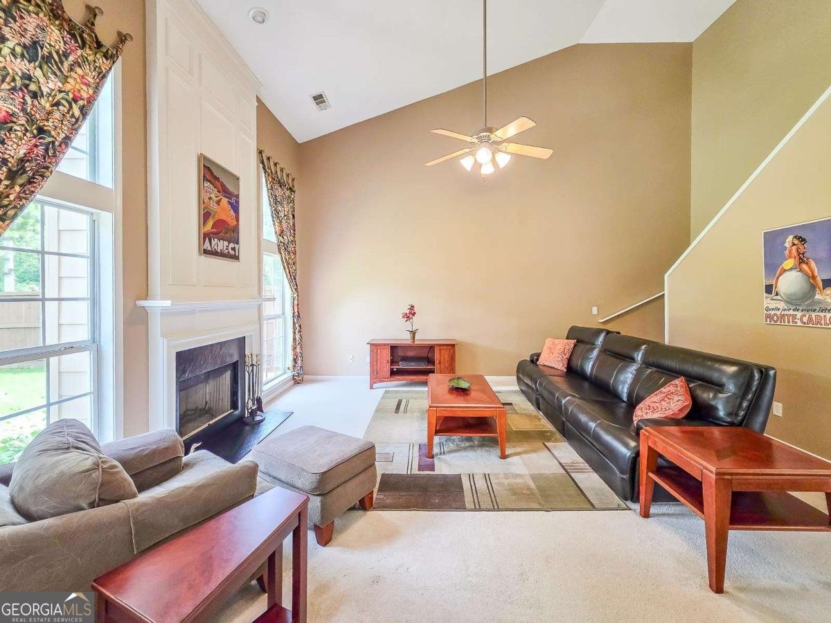 9025 Friarbridge Drive Suwanee - Photo 16