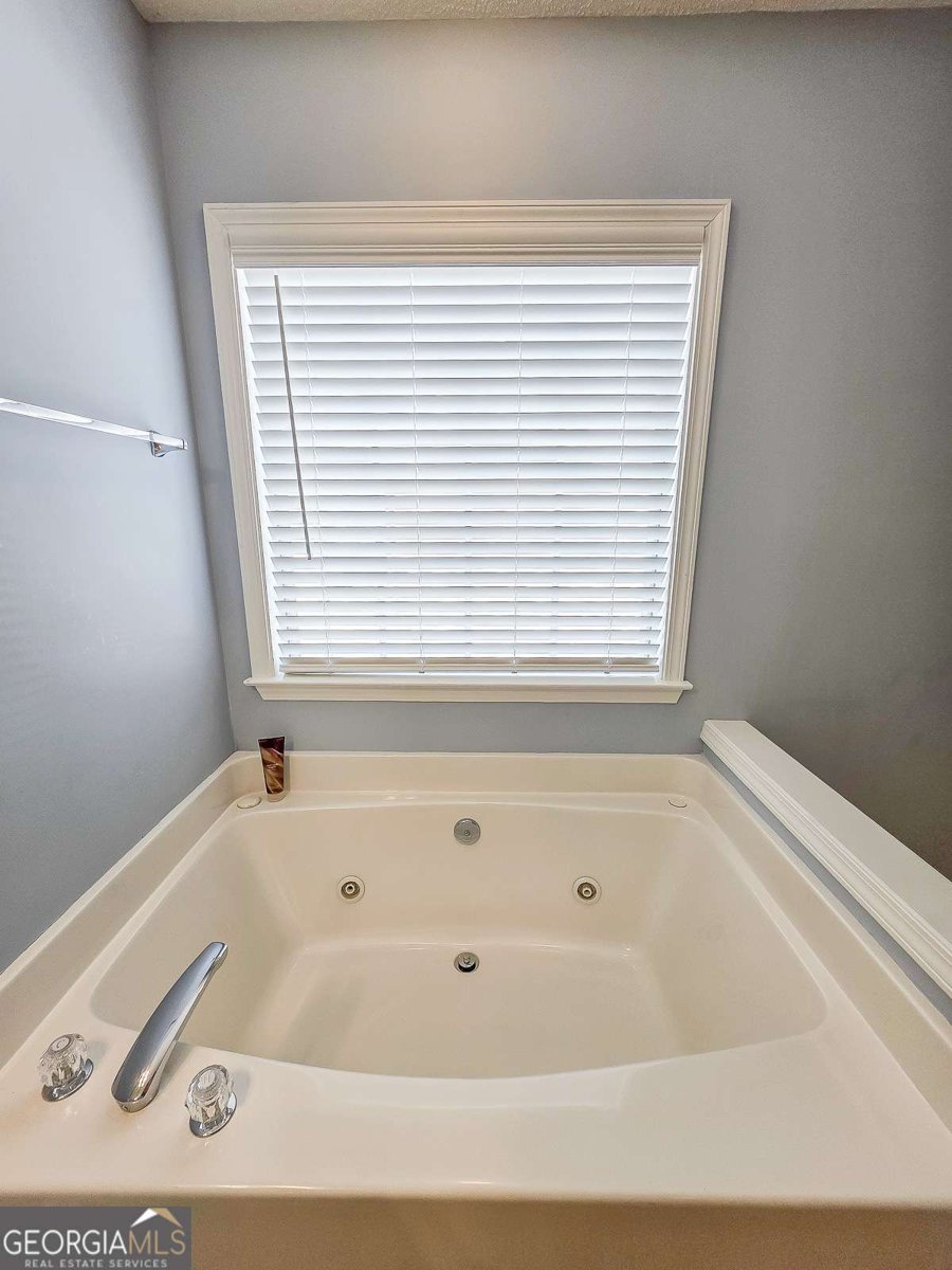 9025 Friarbridge Drive Suwanee - Photo 24