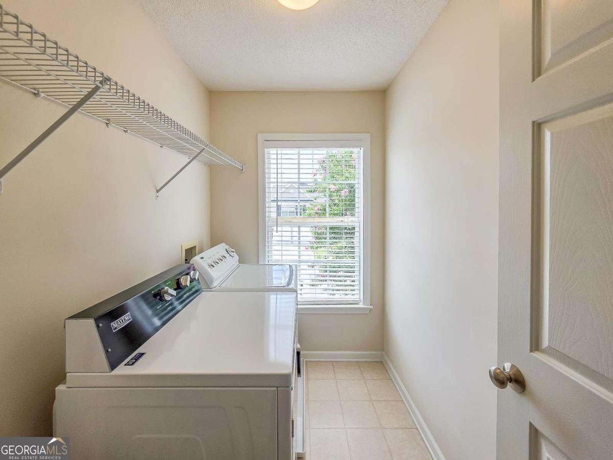 9025 Friarbridge Drive Suwanee - Photo 28