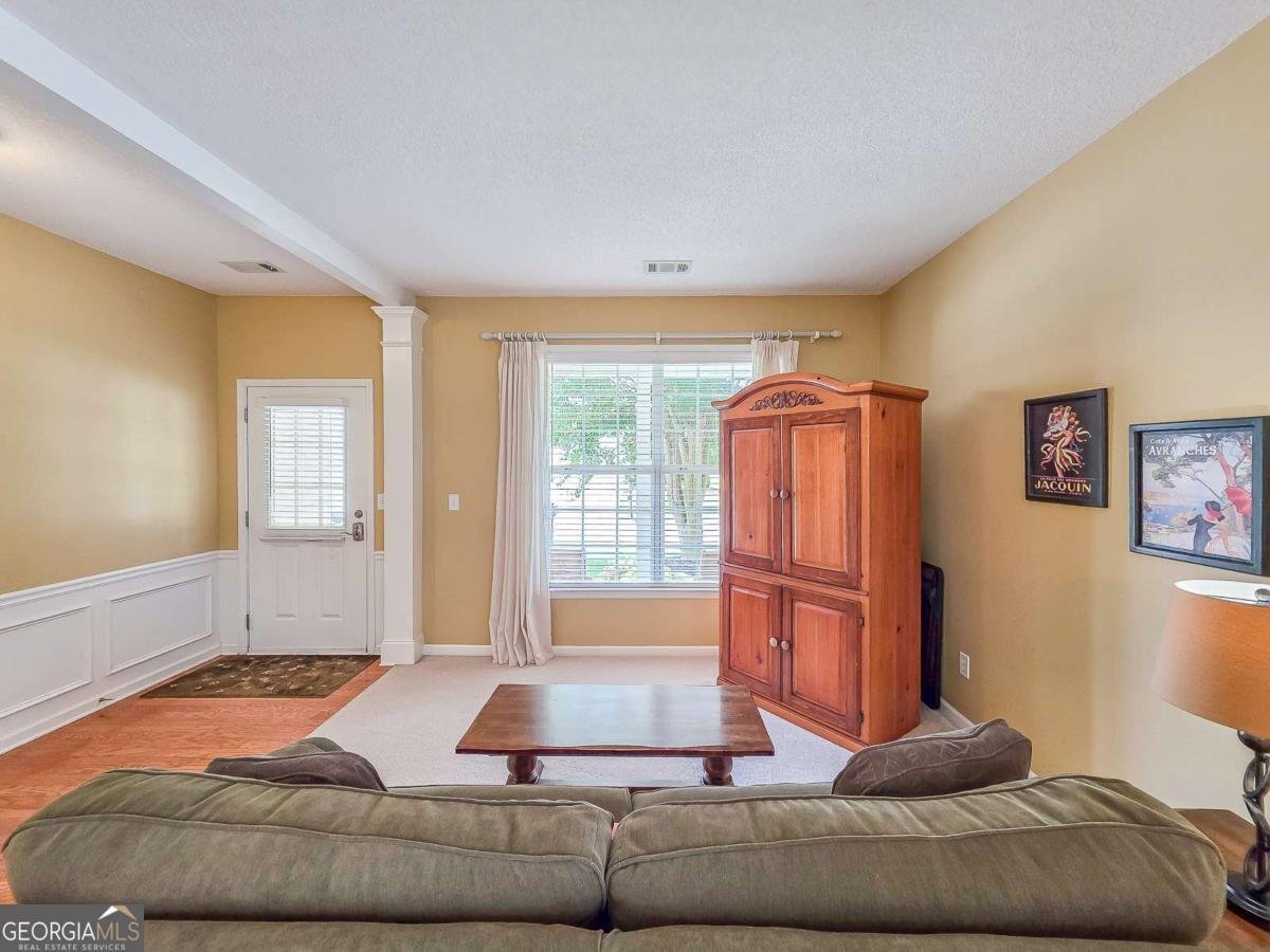 9025 Friarbridge Drive Suwanee - Photo 7