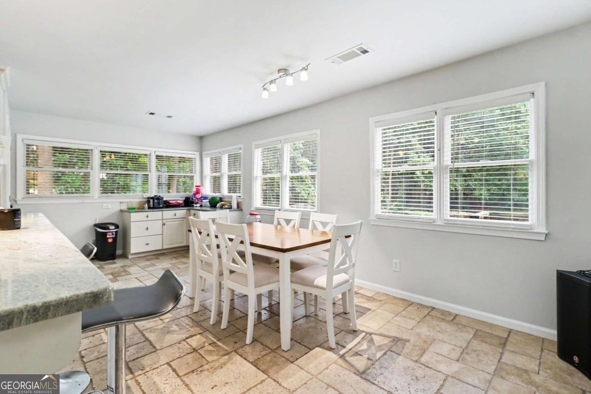 329 Plantation Circle Fayetteville - Photo 11