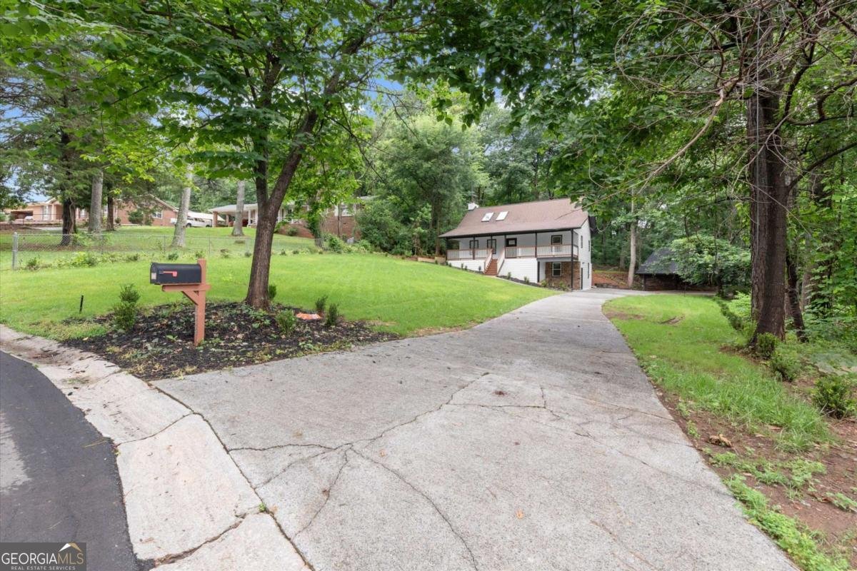 1741 Lucy Drive Kennesaw - Photo 9