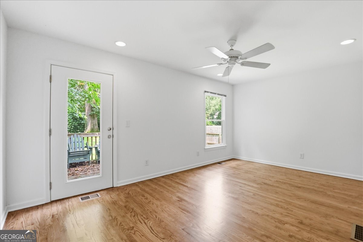 1464 Hawthorne Avenue Atlanta - Photo 18