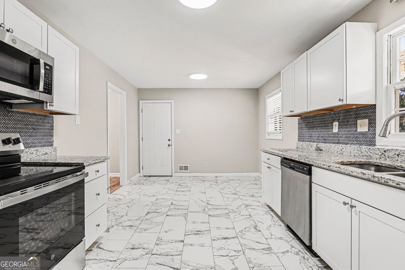 3699 Columbia Parkway Decatur - Photo 6