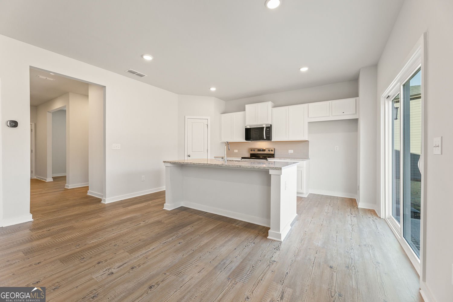 8030 Dickens Drive Fairburn - Photo 9