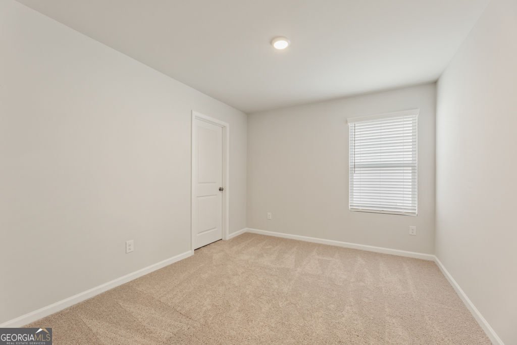 8039 Dickens Drive Fairburn - Photo 18