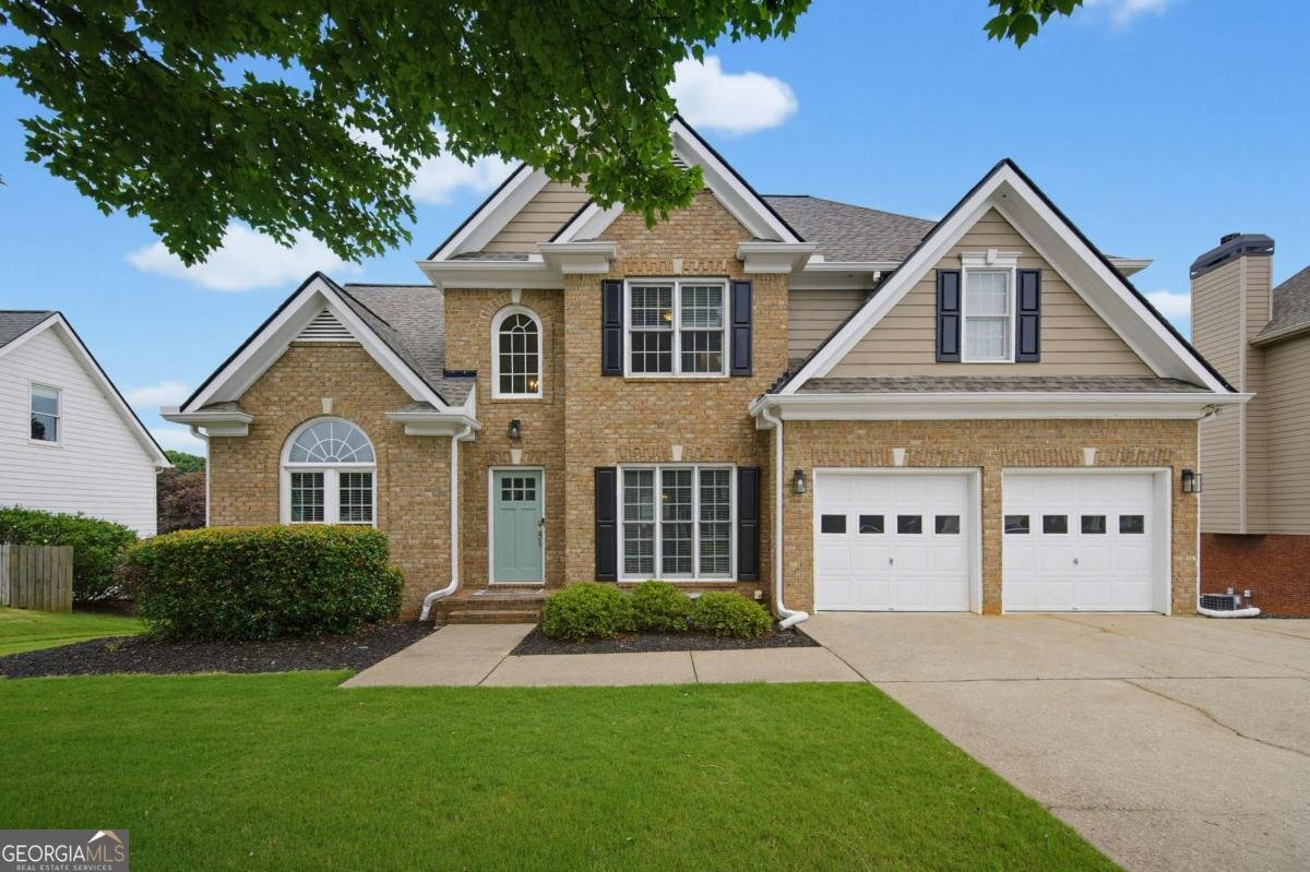 8450 Woodland View Drive Gainesville - main photo