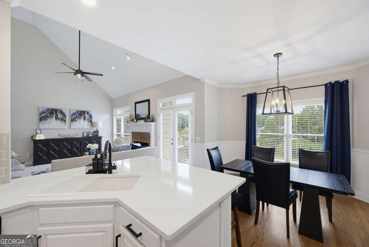 8450 Woodland View Drive Gainesville - Photo 10