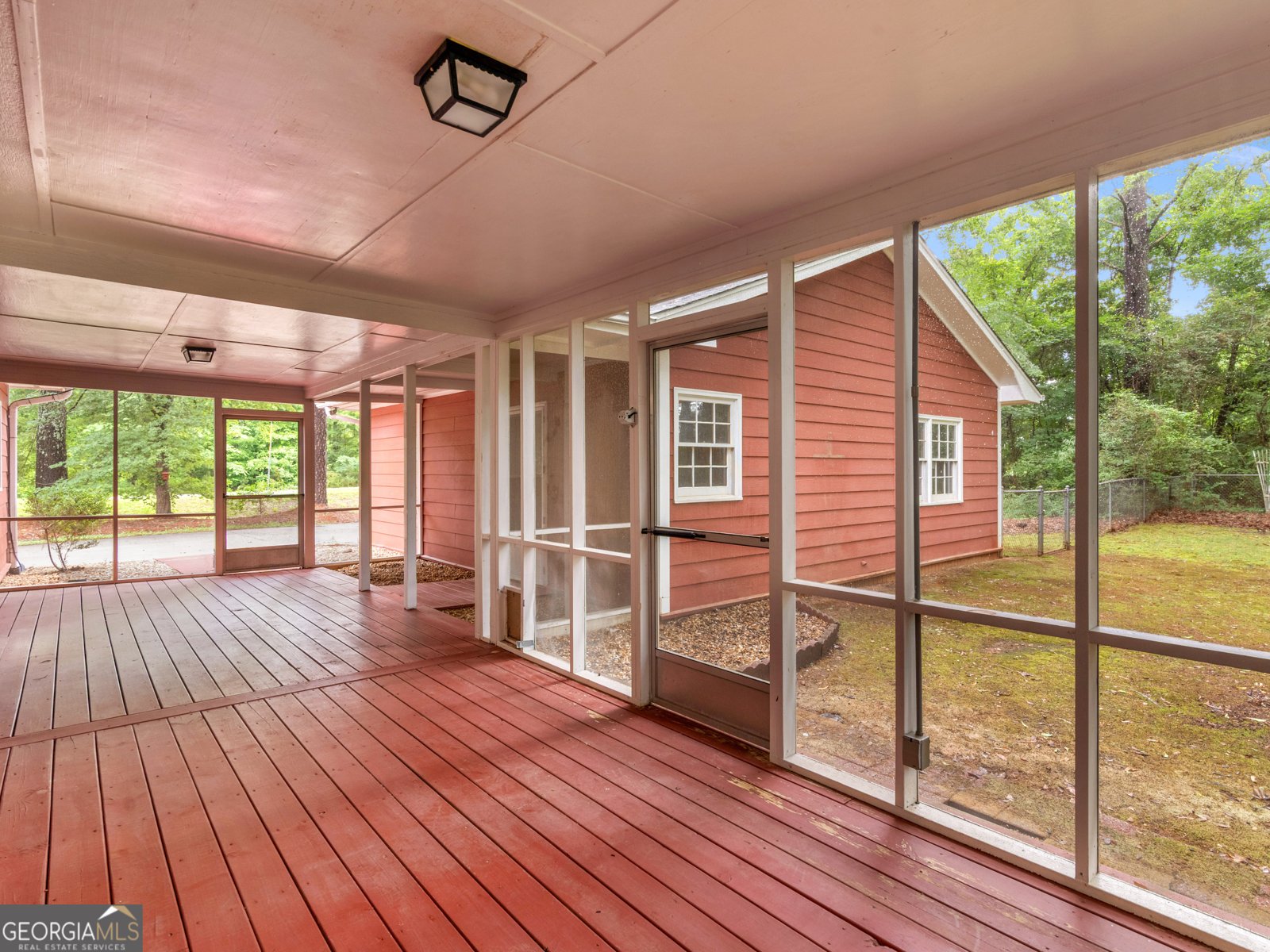 100 Kim Trail Stockbridge - Photo 32