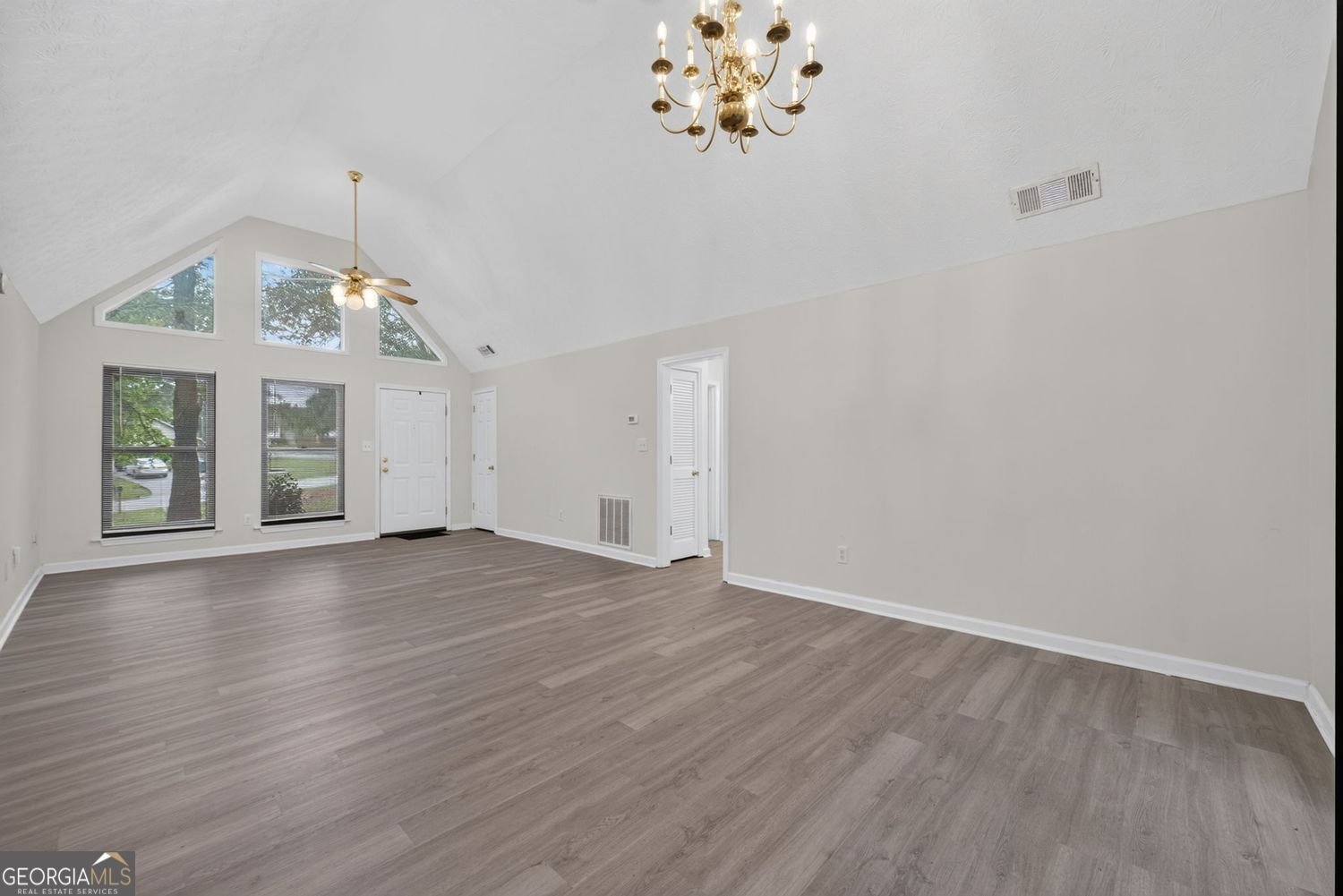 494 Spring Street Social Circle - Photo 10