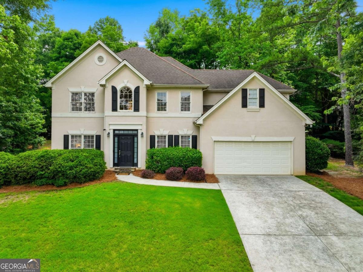 316 Harbor Pointe Drive Stone Mountain - main photo