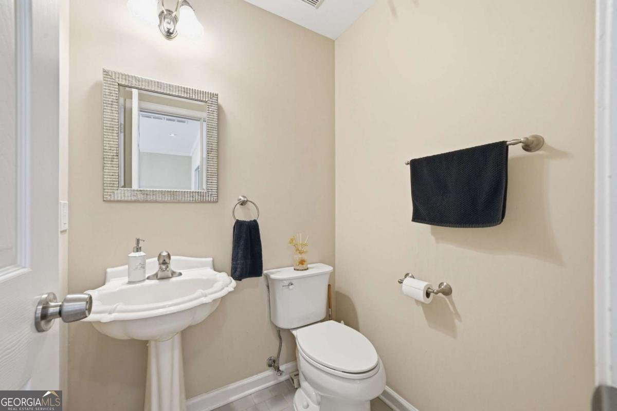 316 Harbor Pointe Drive Stone Mountain - Photo 11