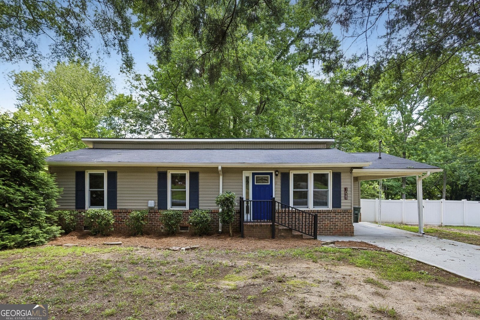 1025 James Street Marietta - main photo