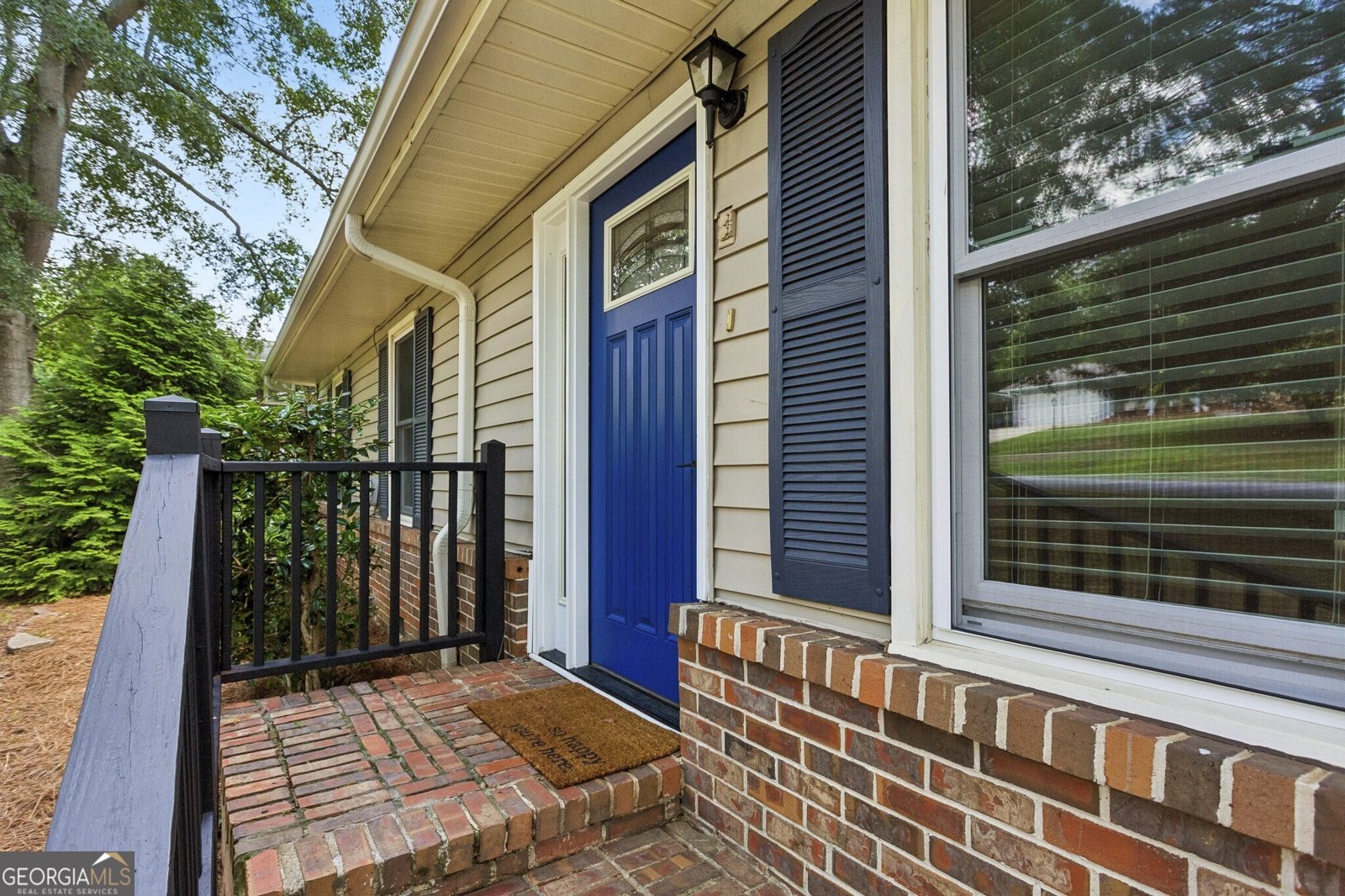 1025 James Street Marietta - Photo 9