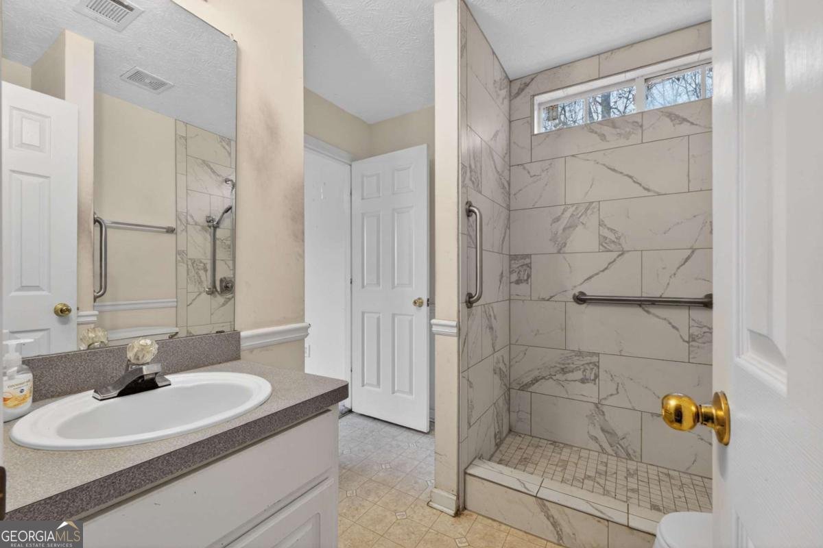 20 Crooked Creek Way Covington - Photo 29