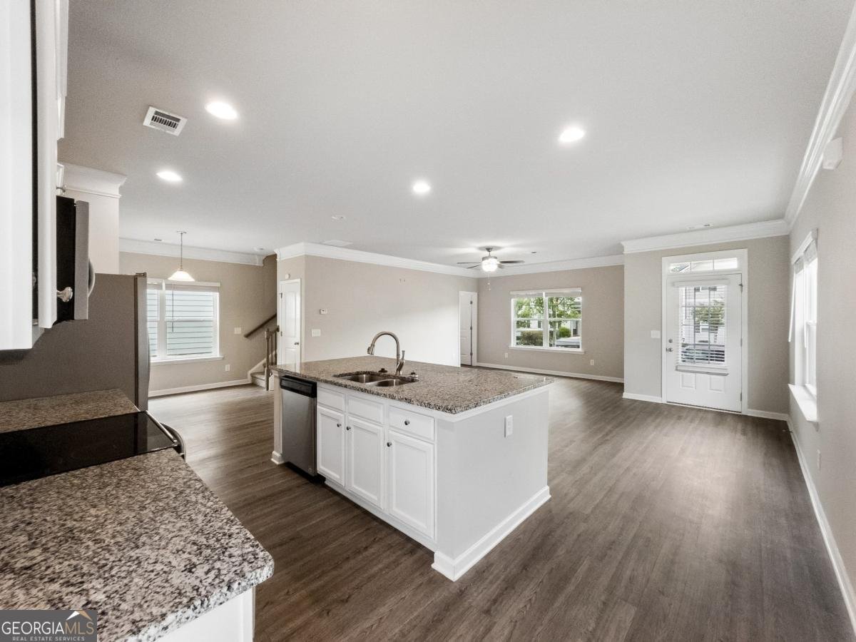 1272 Towne Square Court Athens - Photo 13